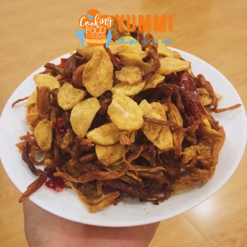 Khô heo cháy tỏi loại 1 thơm ngon đặc biệt chuẩn vị truyền thống 500G - Yummi store | BigBuy360 - bigbuy360.vn