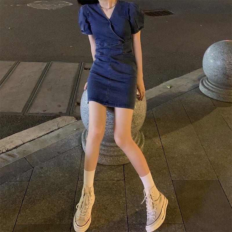 Blue denim dress retro bubble sleeve slim fit waist solid color thin medium length skirt small V-neck
