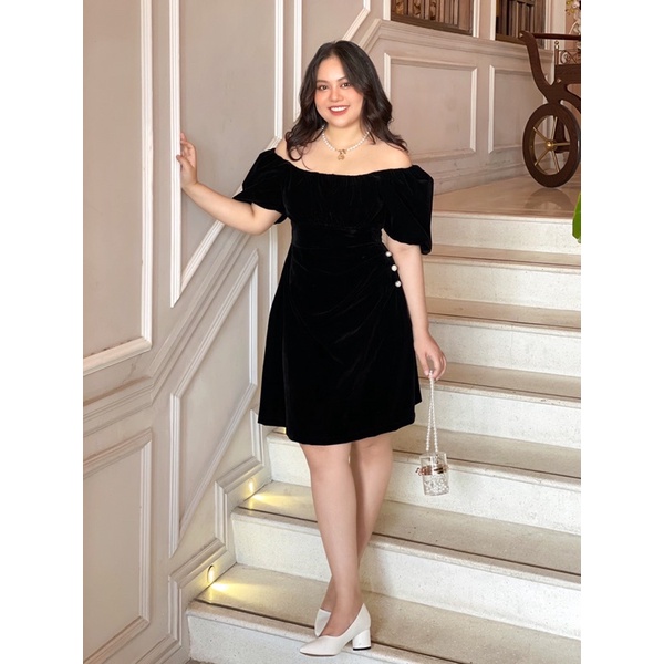 Đầm thiêt kế Bigsize đen nhung trễ vai