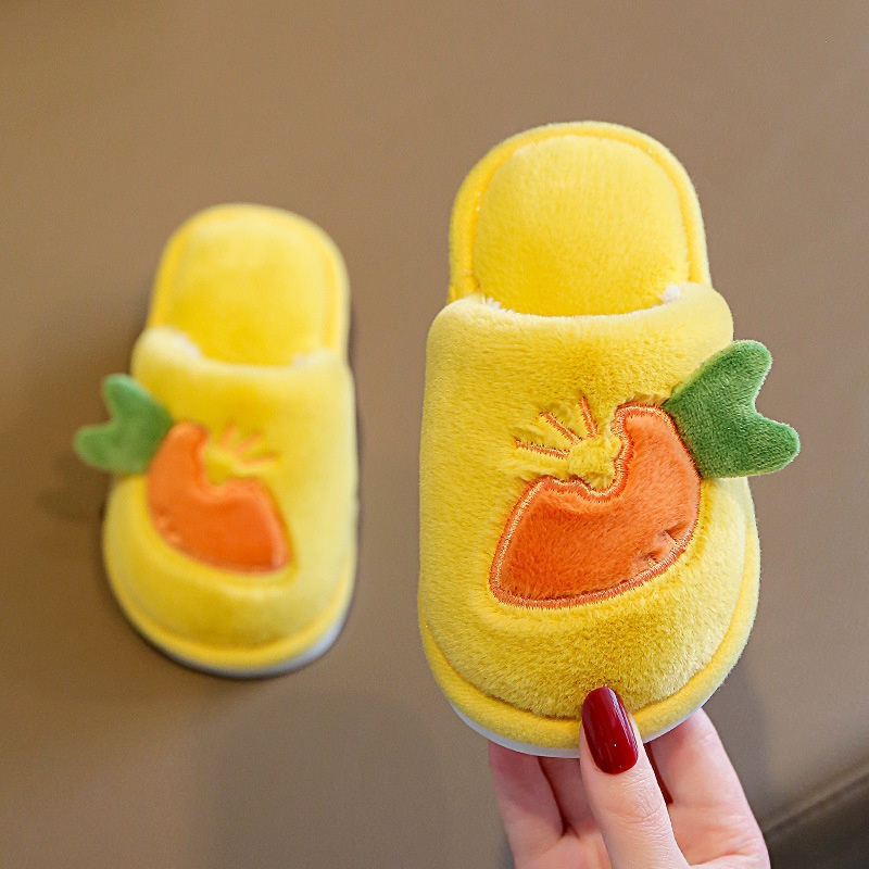 Dép bông cho bé đi trong nhà hình cà rốt xinh xắn, đáng yêu cho bé trai bé gái