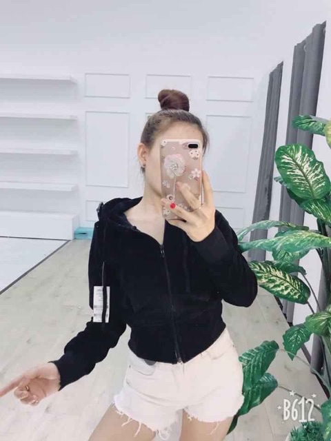 Áo khoát nhung phom lửng