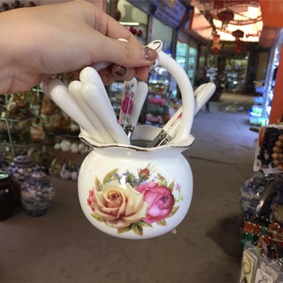 Giỏ đựng thìa, dĩa sứ