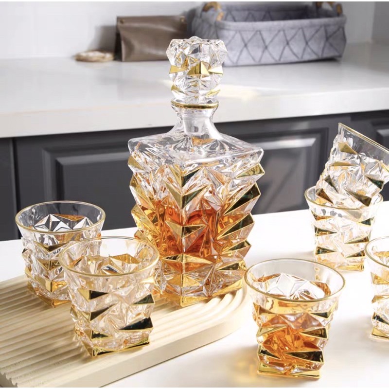 Bộ bình và cốc rượu whisky cao cấp sang trọng