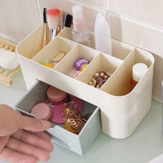 Kệ mĩ phẩm mini