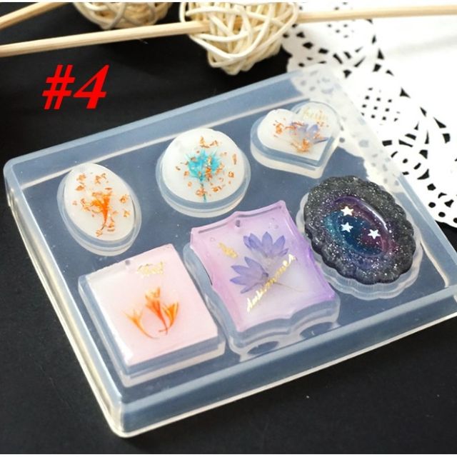 Khuôn Silicone đổ mặt dây chuyền Resin