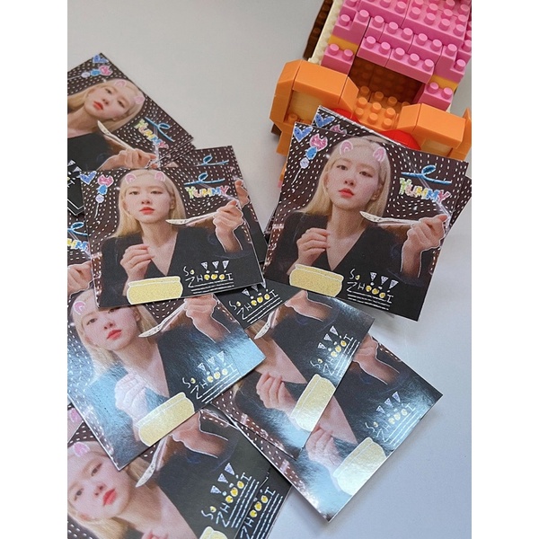 Set 24 sticker niêm phong của thành viên Rosé Blackpink cute xĩu