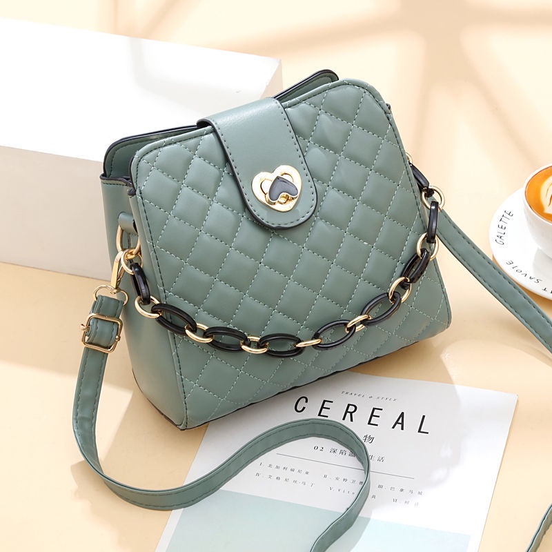 Túi Đeo Chéo Nhỏ Quai Xích Hình Thoi Phong Cách Mới Cao Cấp Dễ Phối Đồ Cho Nữ