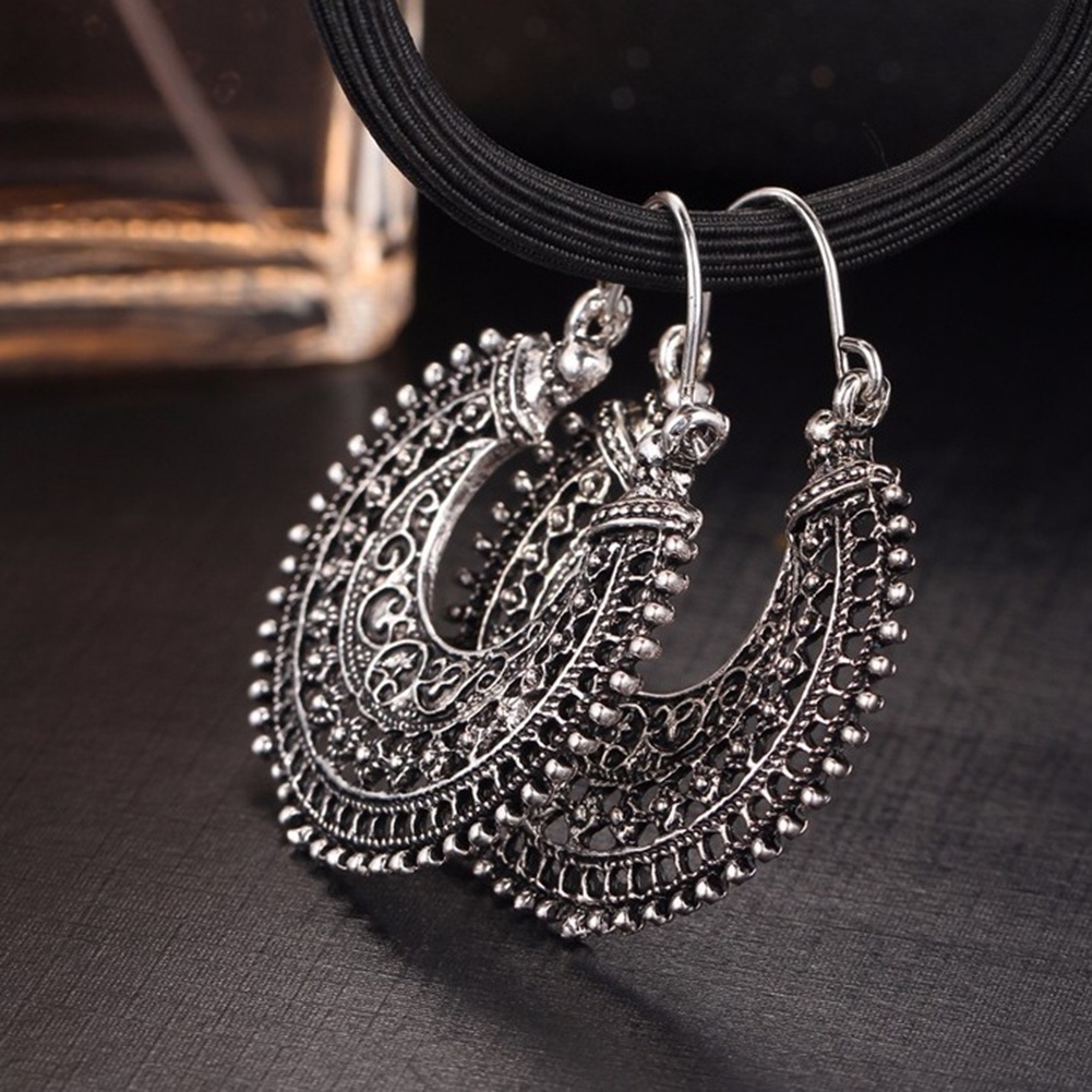 Hoa tai kiểu dáng chữ U viền tua rua thời trang độc đáo