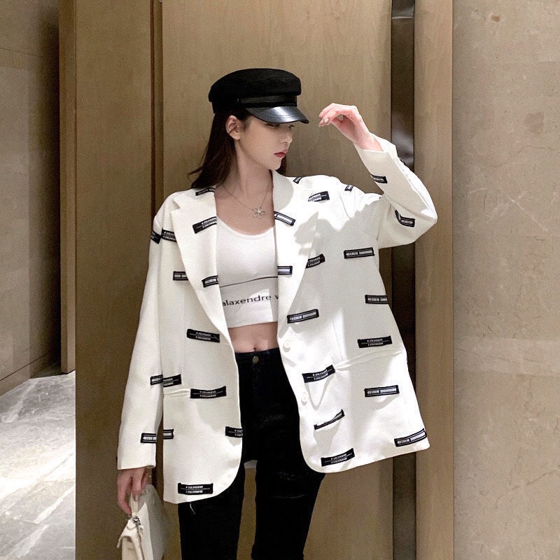 Áo khoác blazer nam nữ Unisex form suông dáng dài màu trắng phong cách trẻ trung thời trang cá tính M133HD | BigBuy360 - bigbuy360.vn