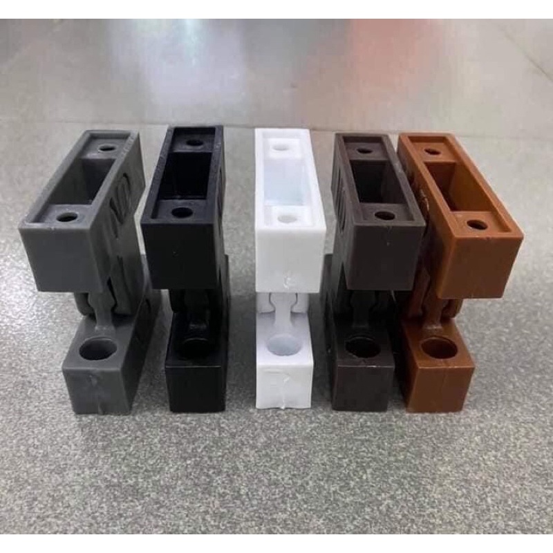 Hít cửa chống va đập