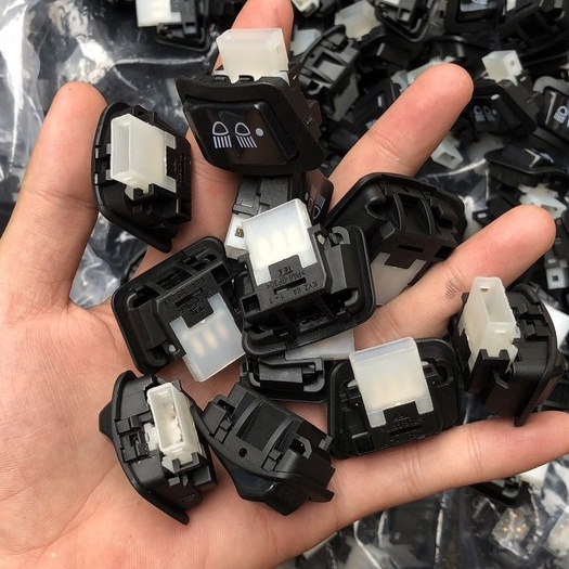 Công tắc tắt đèn cho các xe như , Vision 2021 , Lead 2021 , Wave 2021,Future các xe không có nút tắt đèn. xmv