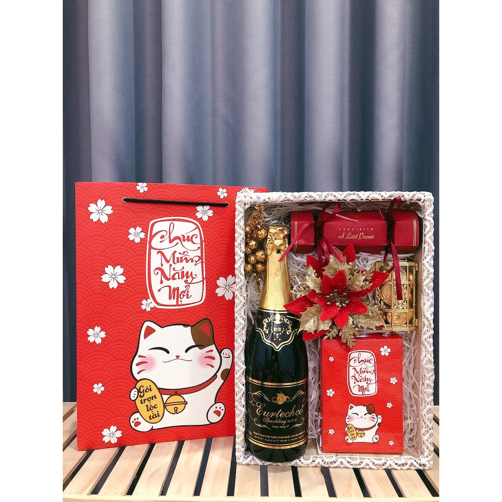 khay quà tết sang trọng mới - Giỏ Quà Tết:  Hi Vọng kèm túi như hình | BigBuy360 - bigbuy360.vn