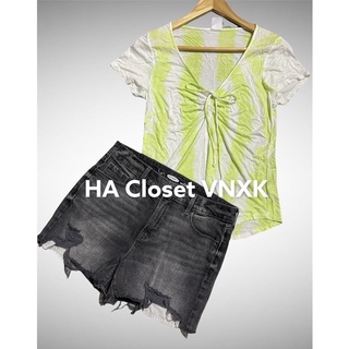 Áo Thun Cổ Tim Xuất Dư