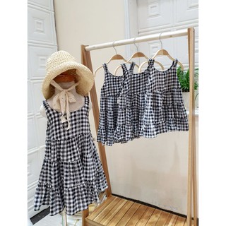 Váy 2 dây kẻ caro chất liệu lụa lanh cực mát