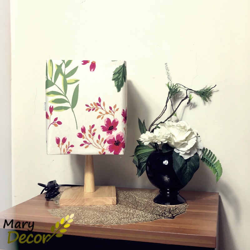 Đèn ngủ Mary Decor, đèn bàn trang trí chân gỗ tự nhiên, chao vải canvas vintage - HOA HỒNG -DB-P10
