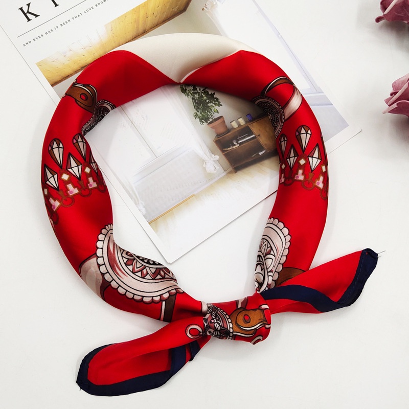 [Hàng mới] Khăn lụa vuông 70x70cm trẻ trung năng động