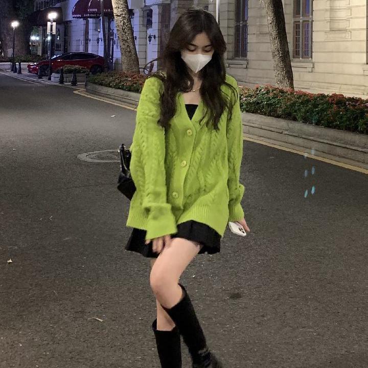Áo len dệt kim cardigan cổ chữ V màu xanh lá cây Hàn Quốc