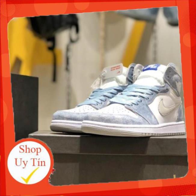 Giày thể thao nam nữ cổ cao Jordan 1 Retro OG Hyper Royal (High) Độc lạ, nổi bật và rất sang trọng Xịn