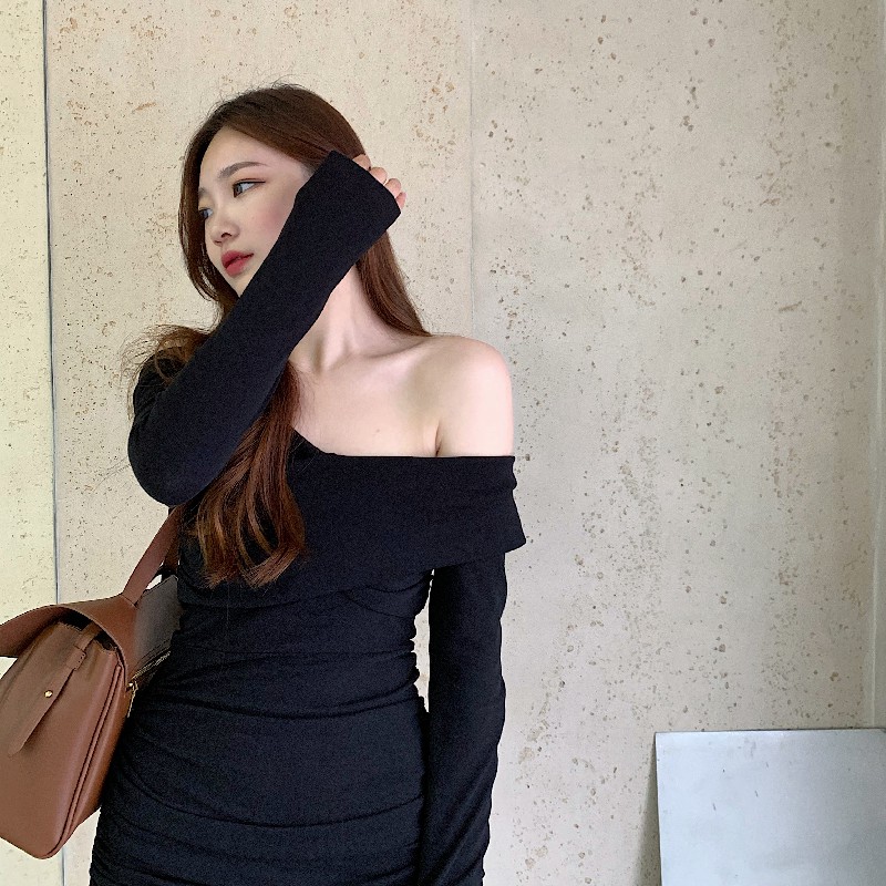 Đầm ôm trễ vai phong cách thời trang Hàn Quốc quyến rũ cho nữ