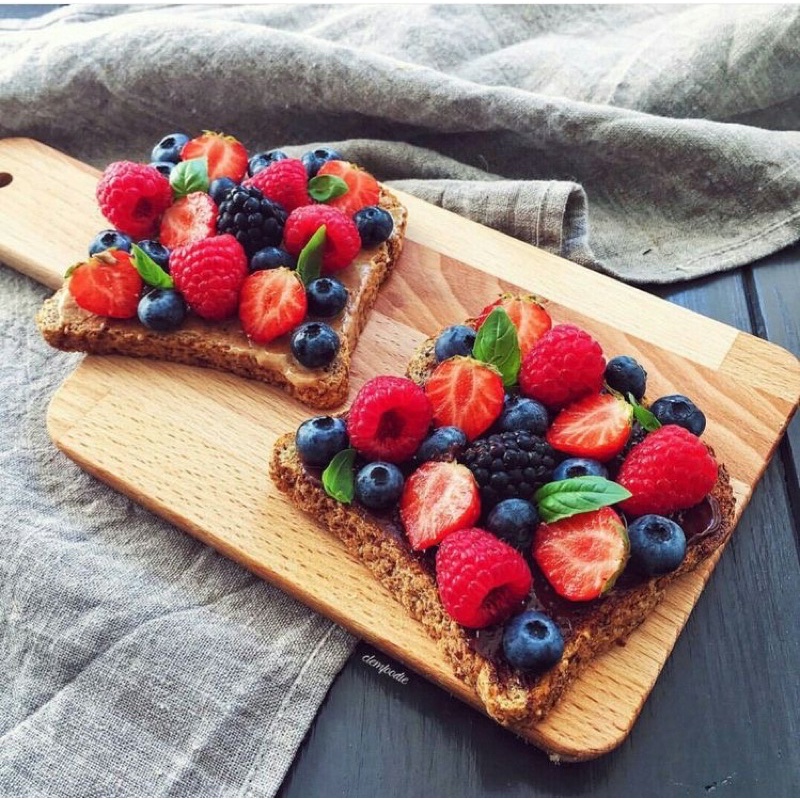 Bánh Mì gối Đen Nguyên Cám - Healthy, hỗ trợ giảm cân, tốt cho sức khỏe, 1 ổ 400g - 10 đến 12 lát