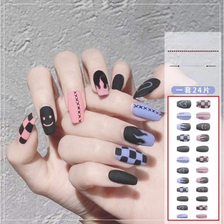 Hộp 24 Móng Tay Giả Thời Trang