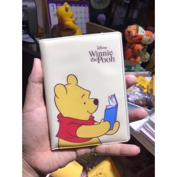 Ví bọc hộ chiếu gấu Pooh
