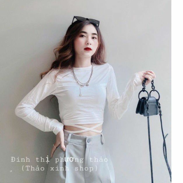 Áo croptop tay dài chéo bụng