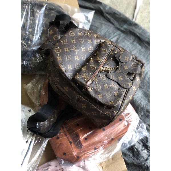 Balo đi học in họa tiết chữ M 0 M size 26x32 và 30x40 đựng vừa vở 🚛Freeship🚛