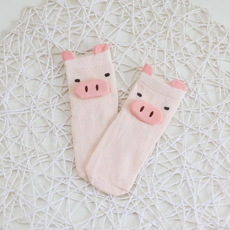 Vớ cotton cao cổ in họa tiết con heo xinh xắn dành cho các bé