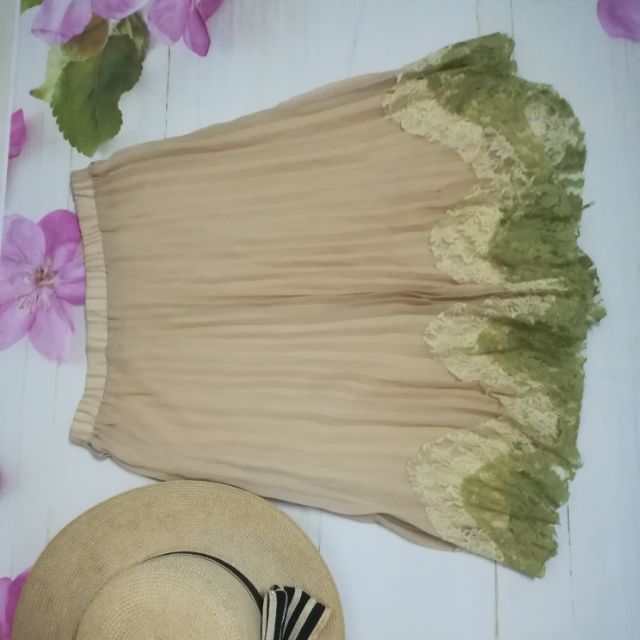 Chân váy xếp pli