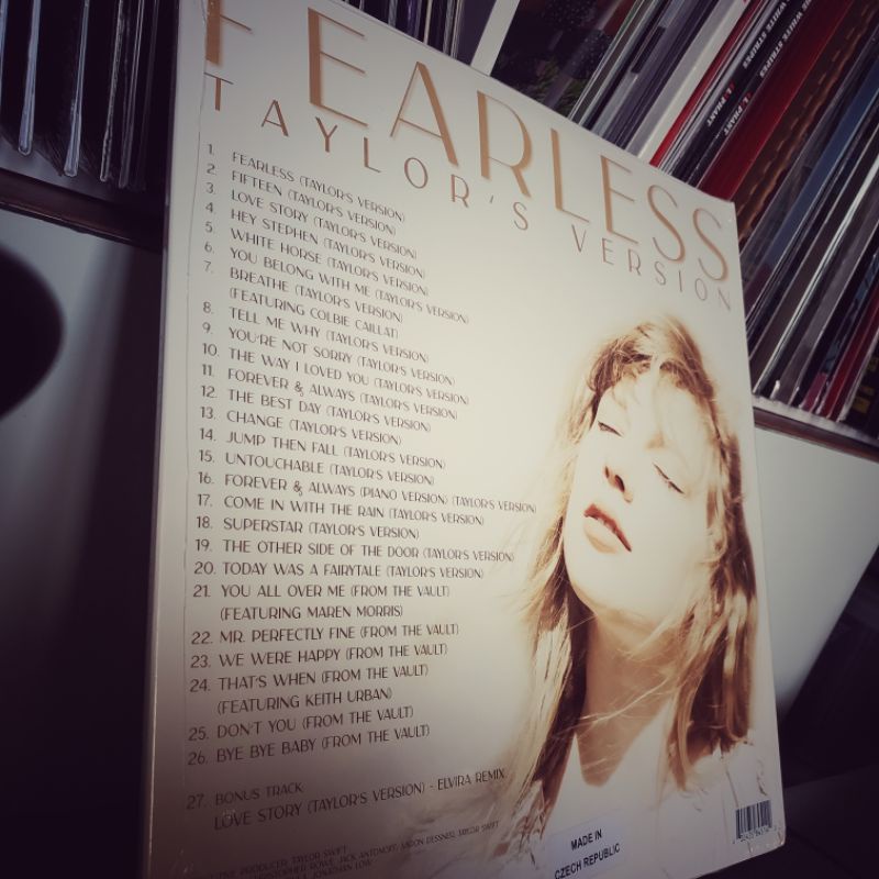 Taylor Swift - Fearless  Exclusive Limited Edition Red Vinyl 3LP