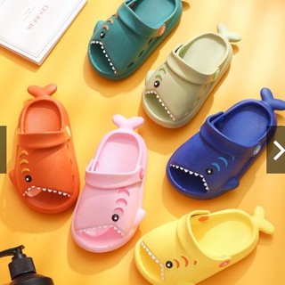 Dép sục cá mập baby shark đáng yêu cho bé trai bé gái