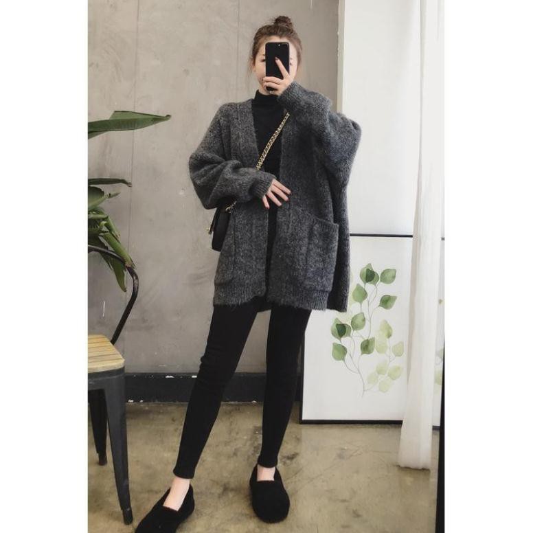 Hot sale 2021 Áo khoác cardigan len dày dặn không khuy cổ V form rộng dài vừa hai túi style retro Hàn Quốc sang trọng