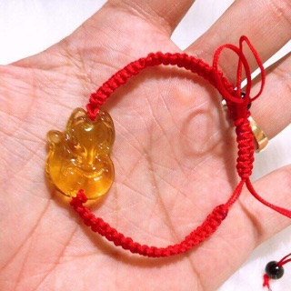 Vòng hồ ly chỉ đỏ