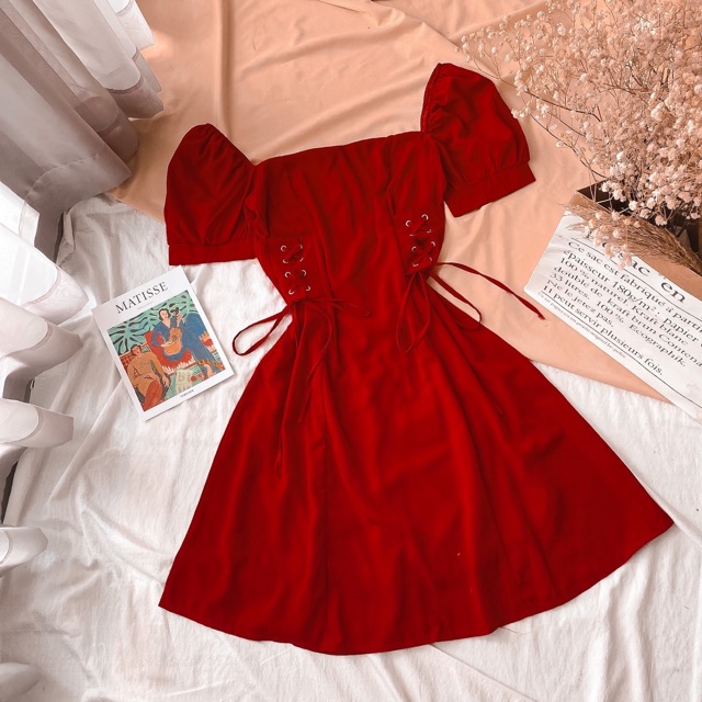 Đầm cổ vuông đan eo 3 màu siêu xinh | BigBuy360 - bigbuy360.vn