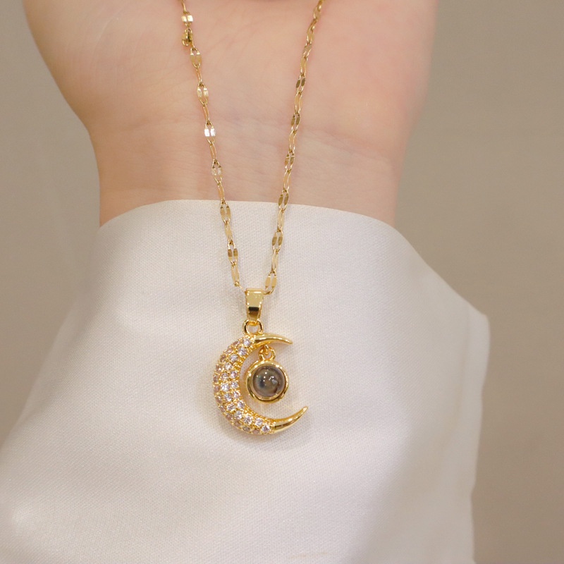 Dây Chuyền Thép Titan Mặt Trăng Chiếu Chữ I Love You Chất Lượng Cao 2022 100 Ngôn Ngữ Cho Nữ