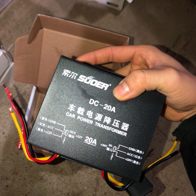 đuổi nguồn 24v xuống 12v 20a