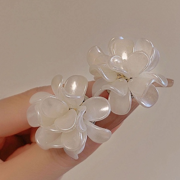 Đôi Khuyên Tai Hình Hoa Đính Ngọc Trai Thời Trang Cho Nữ