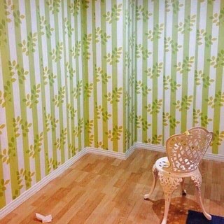 Cuộn 10Met giấy dán tường Lá Me Bay có sẵn keo
