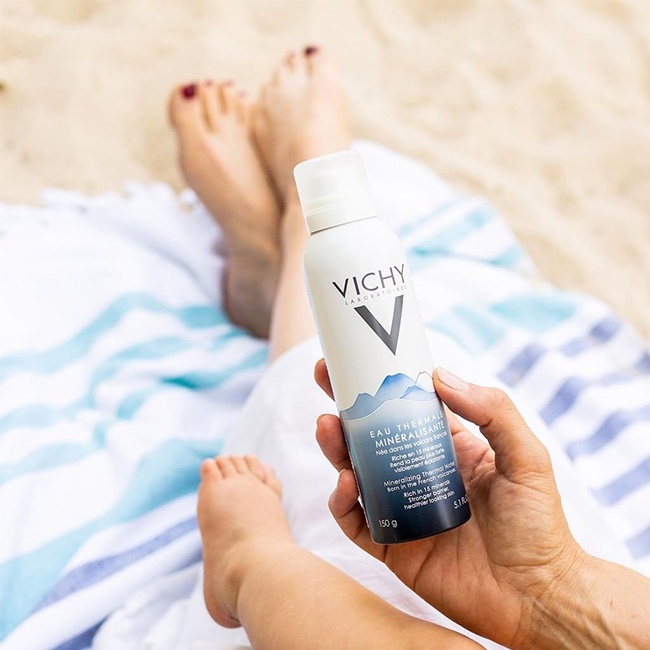 Xịt khoáng Vichy Mineralizing Thermal Water 300ml cấp ẩm, dưỡng da, chống lão hóa