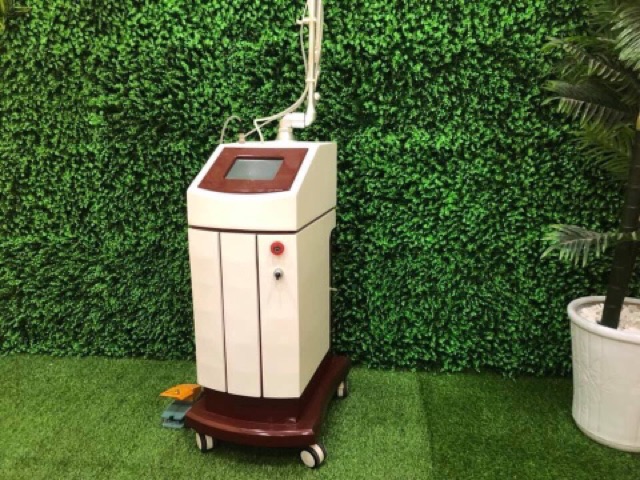 Máy  Laserco2 Fractionnal