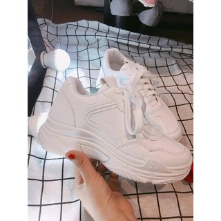 Giày Sneaker trắng momsumo1