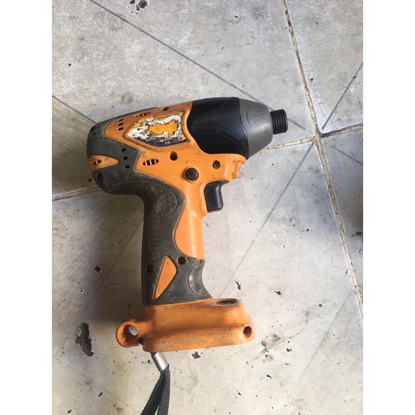 máy bắt vít National EZT611 12v hàng bãi