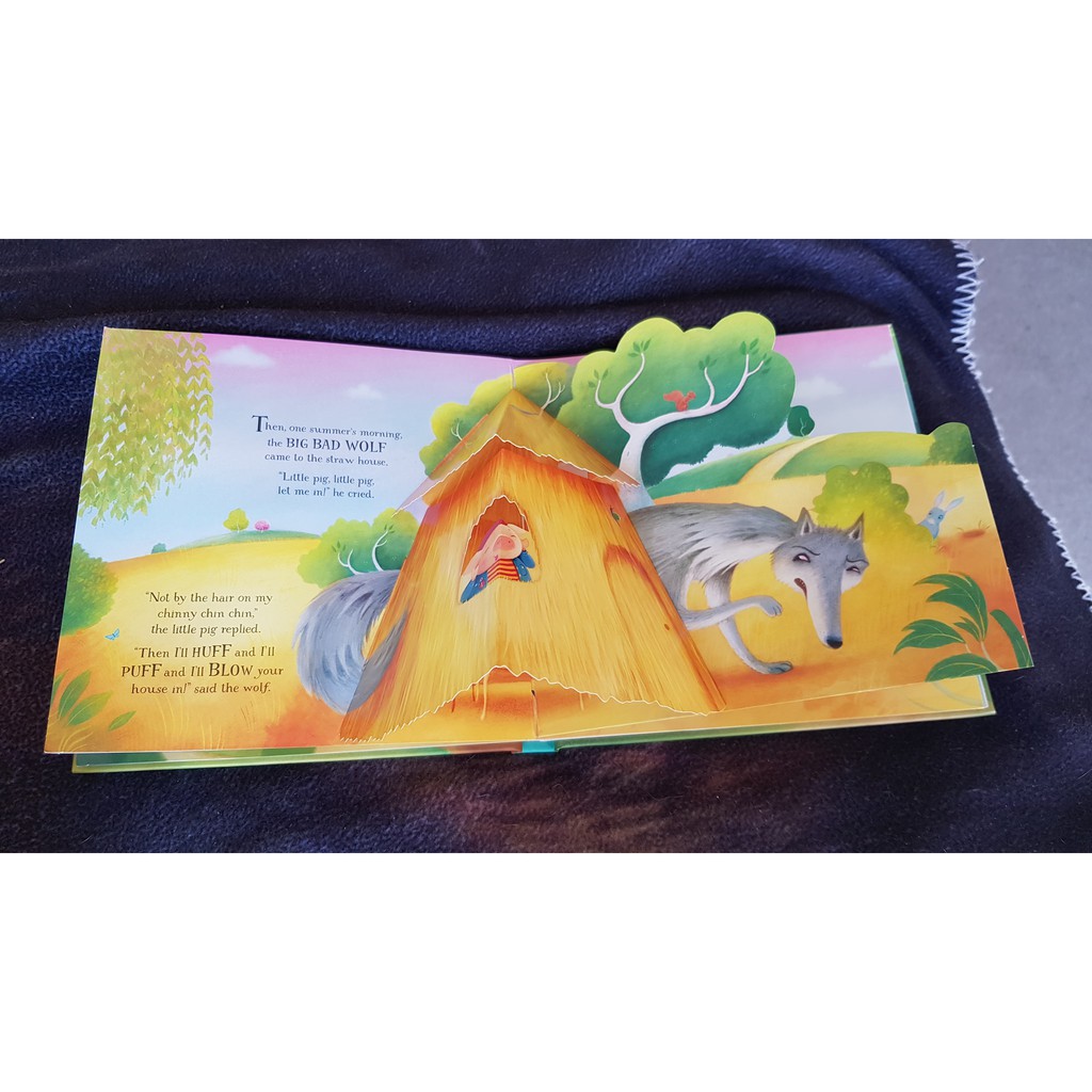 Sách Pop-Up Three Little Pigs Usborne - truyện cổ tích Ba chú heo con cho bé