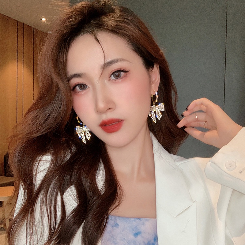 Bông Tai Dài Hình Nơ Đính Đá Lấp Lánh Sang Trọng Phong Cách Hàn Quốc Dành Cho Nữ