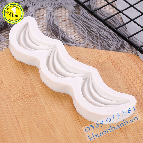 Khuôn silicon ốp thành bánh tạo mép hũ vàng hình cung mẫu 2