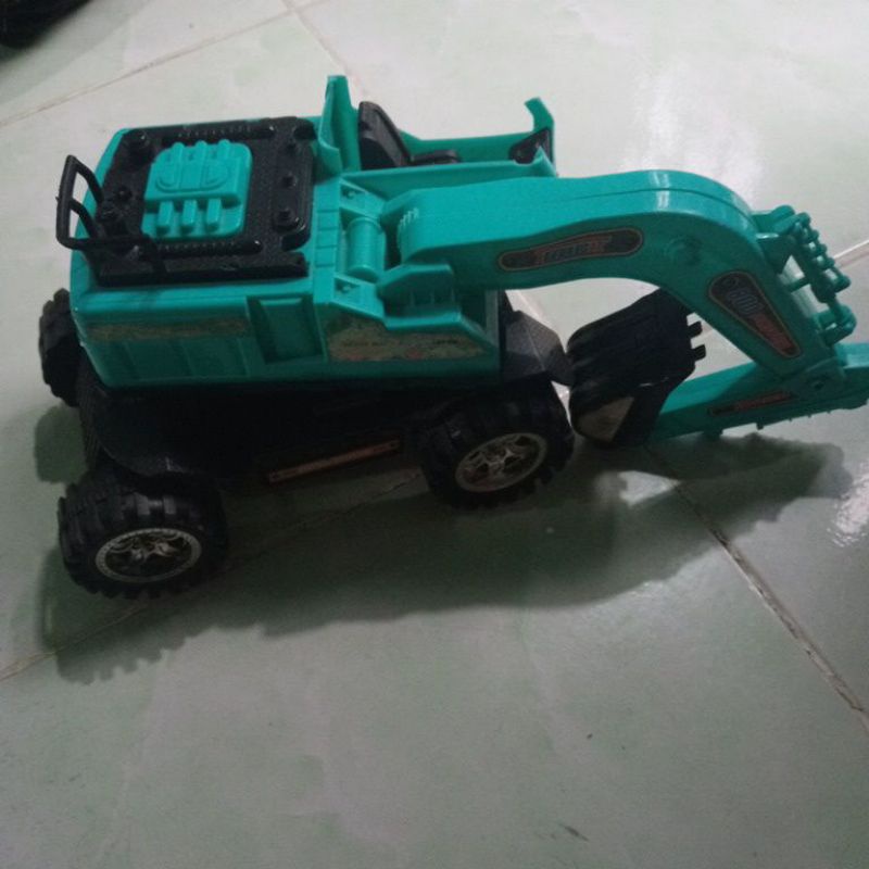xe cần cẩu củ của tui