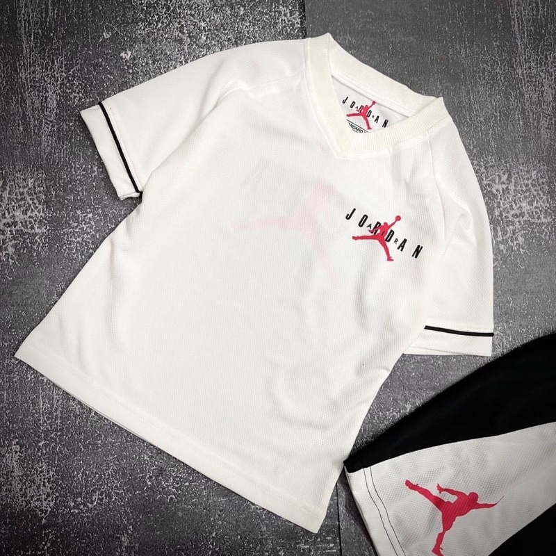 Bộ thể thao cho bé trai có 3 màu size từ 18-40 cân