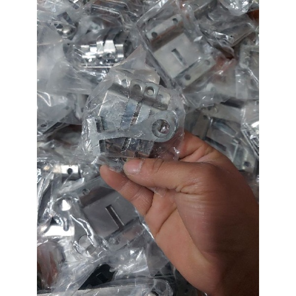 Khóa móc cửa thùng xe tải chữ T inox không rỉ