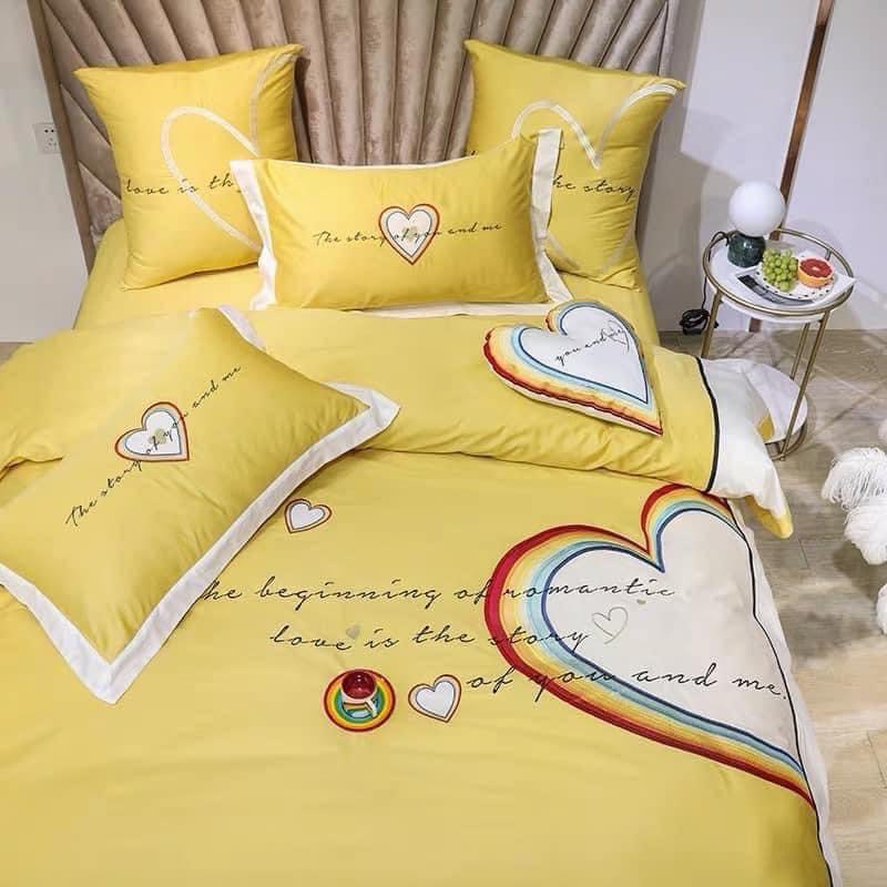 Set chăn ga gối cotton lụa thêu, Bộ 5 món ga gối mền cưới cao cấp màu vàng tặng vỏ gối ôm